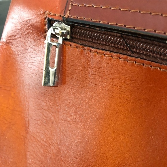 Florence Authentic Italian Leather Crossbody Handbag Flap Snap Closure 11X8 - Picture 13 of 14